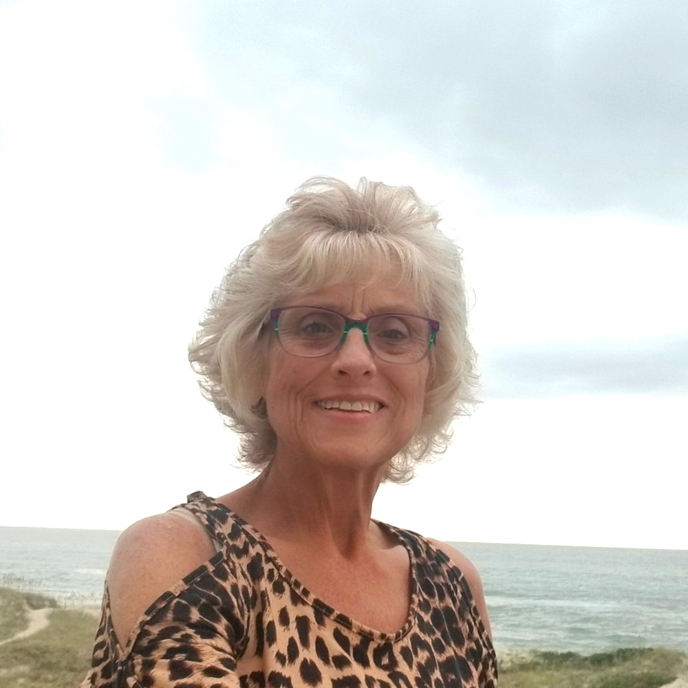 Meet your Posher, Loraine